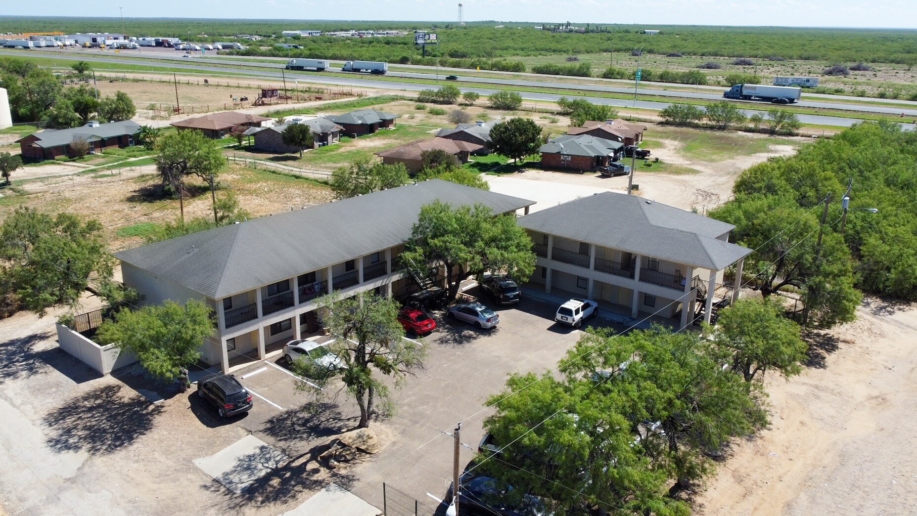 300 N Grande Ave, Encinal, TX for sale Building Photo- Image 1 of 1