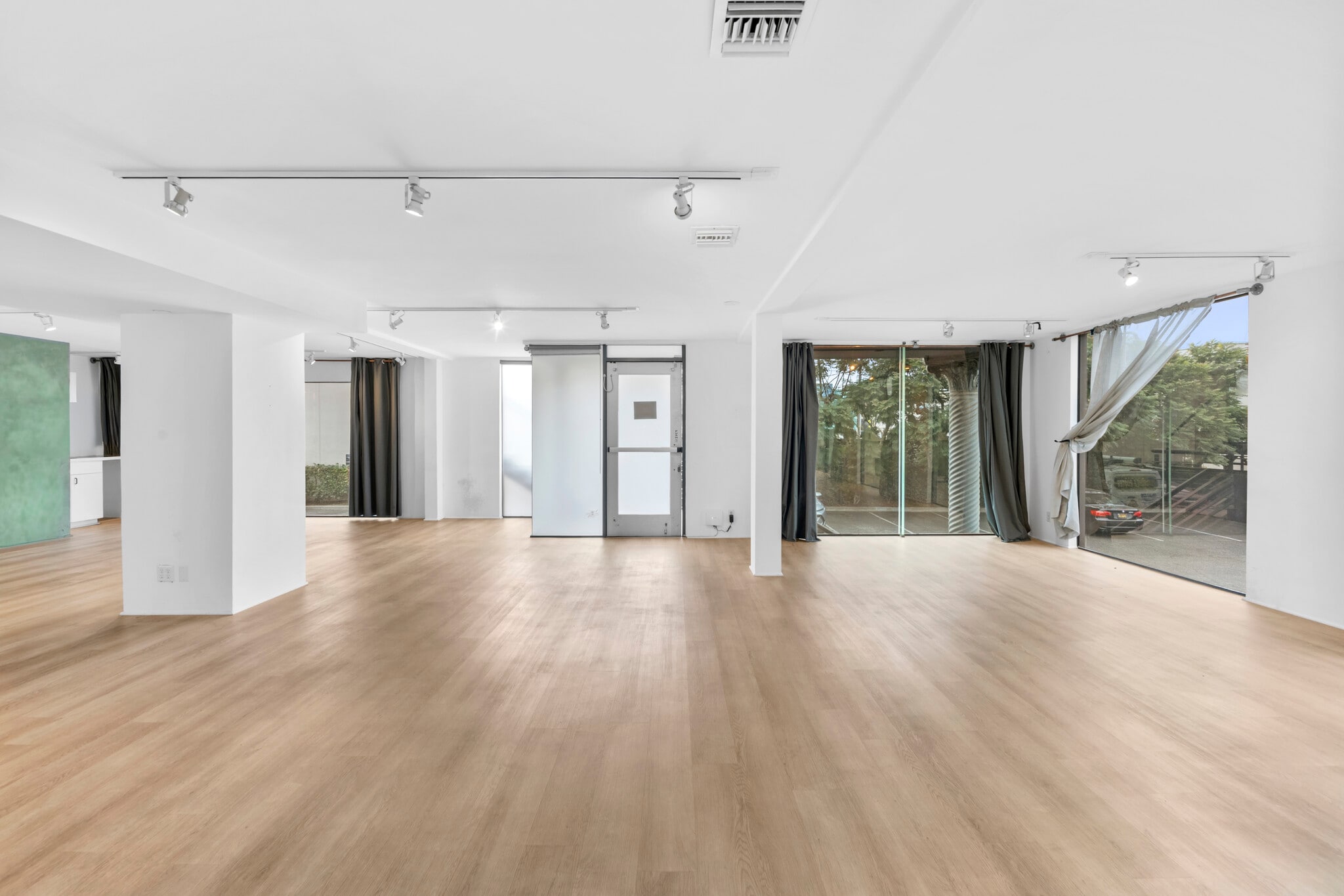 1501 Main St, Venice, CA for lease Interior Photo- Image 1 of 8