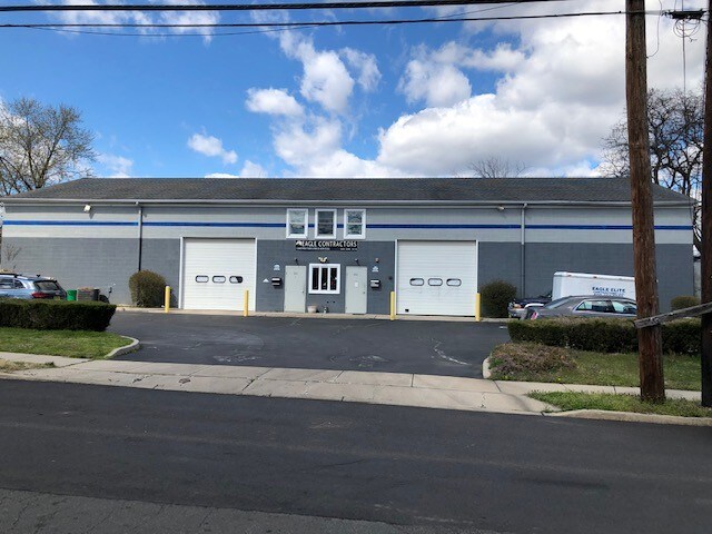 331 Robbins Ave, Ewing, NJ for sale Primary Photo- Image 1 of 1