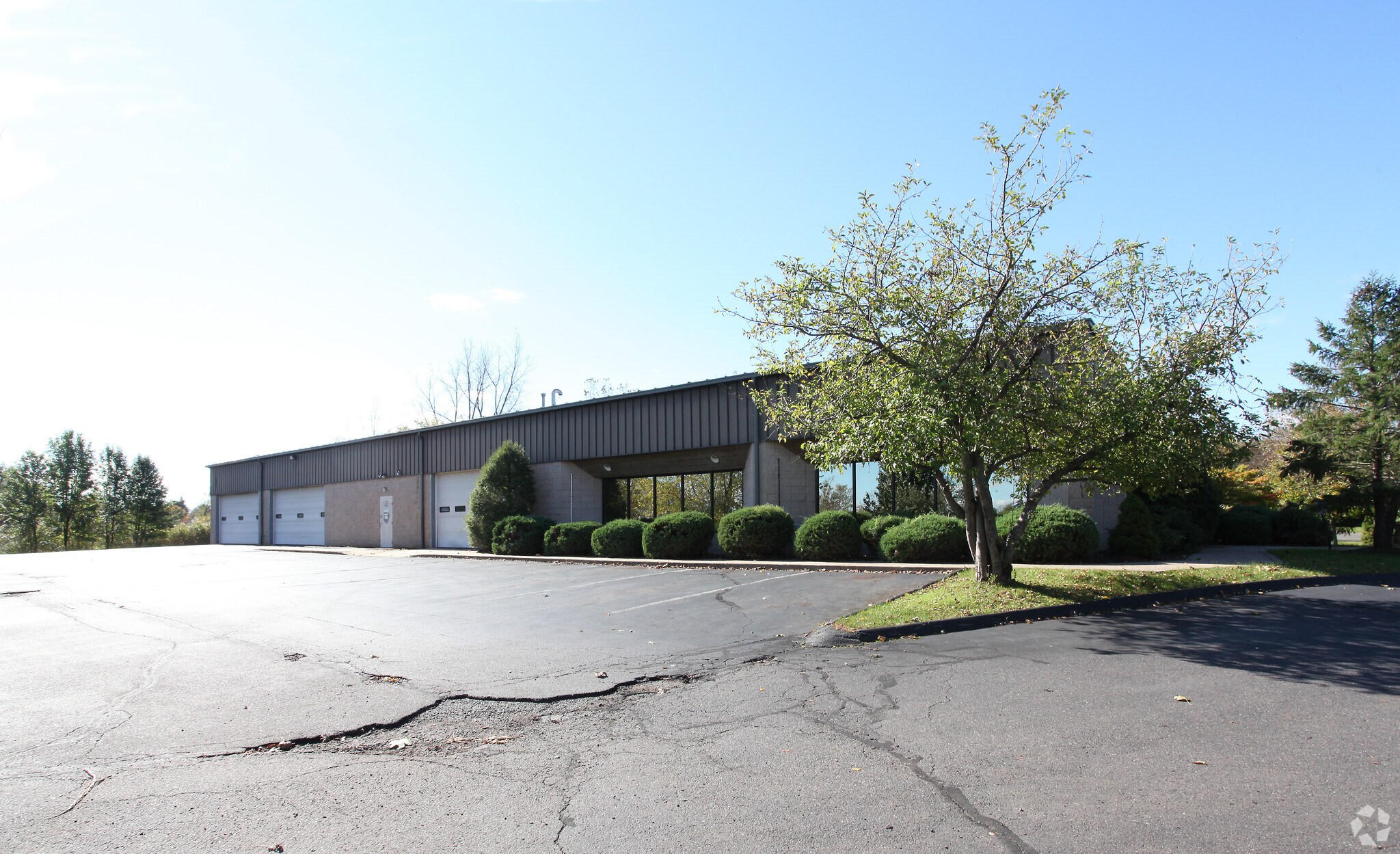 800 Corporate Row, Cromwell, CT for sale Primary Photo- Image 1 of 1