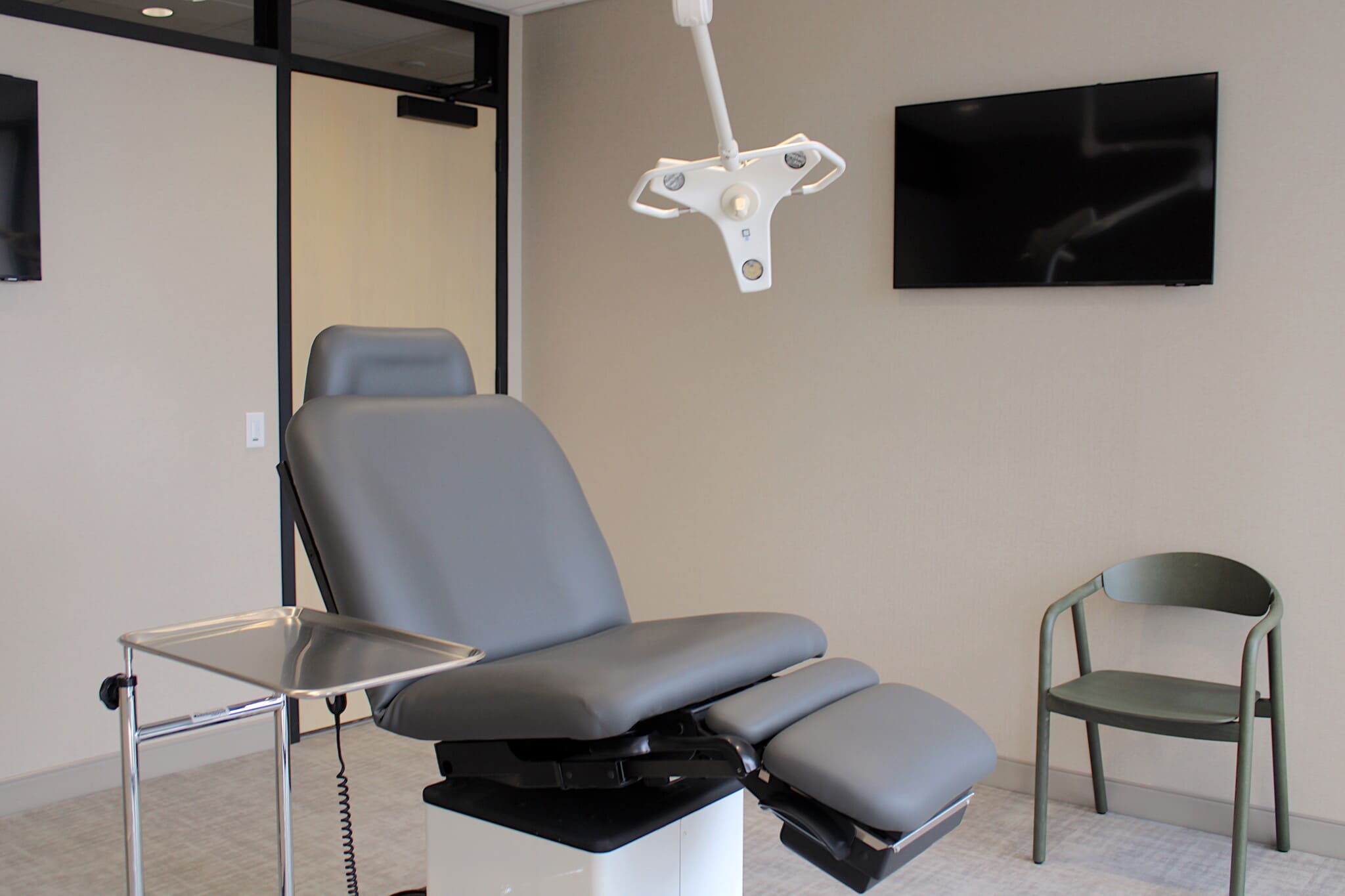 433 N Camden Dr, Beverly Hills, CA for lease Interior Photo- Image 1 of 20