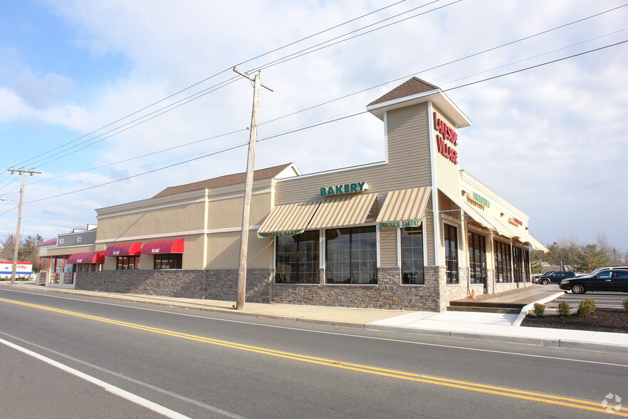 31 N Main St, Manahawkin, NJ for lease - Building Photo - Image 1 of 7