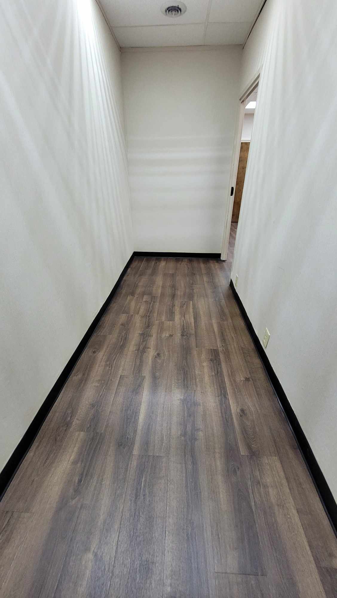 2500 W Broad St, Athens, GA for lease Interior Photo- Image 1 of 6