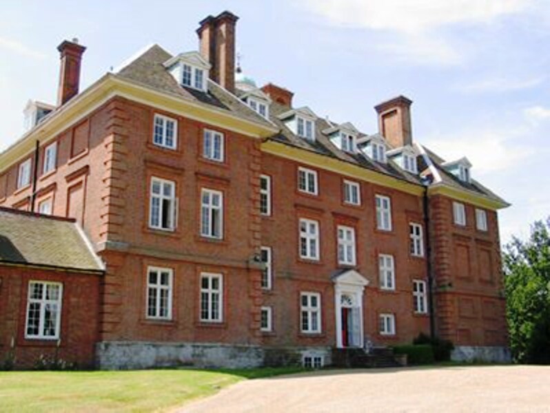 Coursers Rd, Colney Heath for sale Building Photo- Image 1 of 1