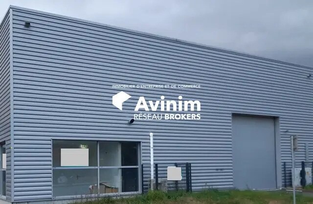 Retail in Chambéry for lease Building Photo- Image 1 of 8