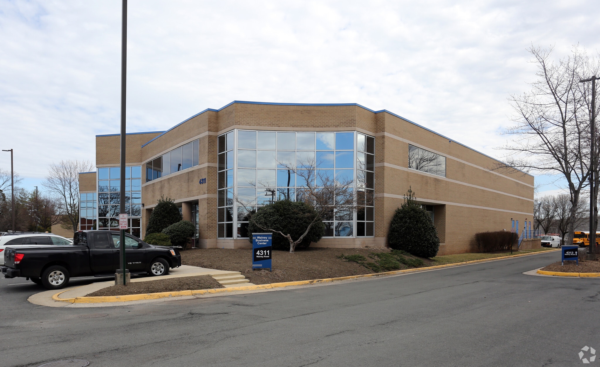 4311 Walney Rd, Chantilly, VA 20151 Office for Lease
