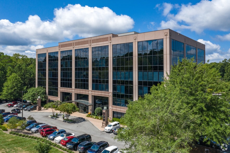 50 Glenlake Pky NE, Atlanta, GA for lease - Building Photo - Image 1 of 17