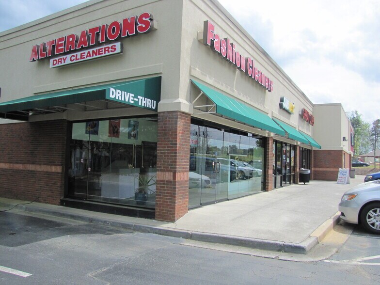 2815 Lawrenceville Suwanee Rd, Suwanee, GA for sale - Building Photo - Image 1 of 1