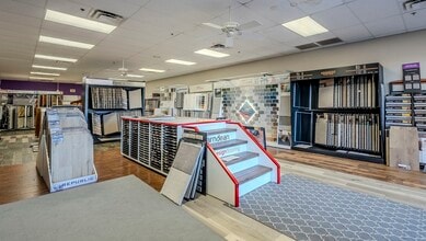 3145 E Chandler Blvd, Phoenix, AZ for lease Interior Photo- Image 2 of 5