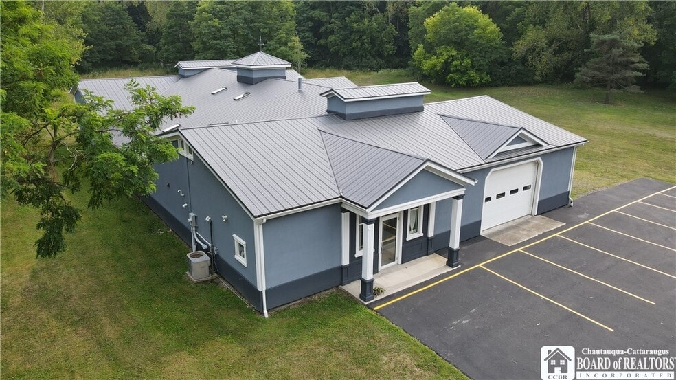 699 Versailles Rd, Silver Creek, NY for sale - Building Photo - Image 2 of 45