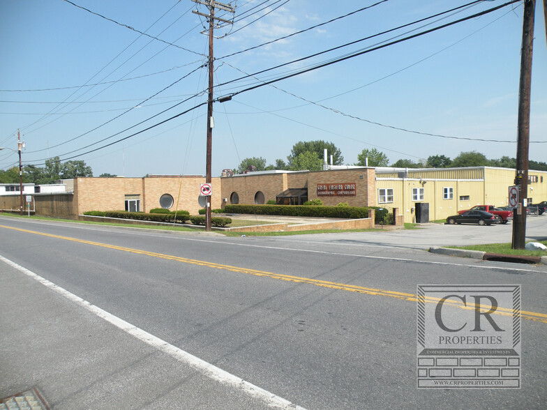 46 Violet Ave, Poughkeepsie, NY for lease - Building Photo - Image 3 of 7