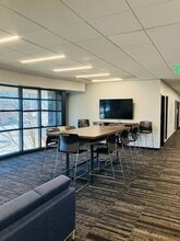 16647 Chesterfield Grove Rd, Chesterfield, MO for lease Interior Photo- Image 2 of 2