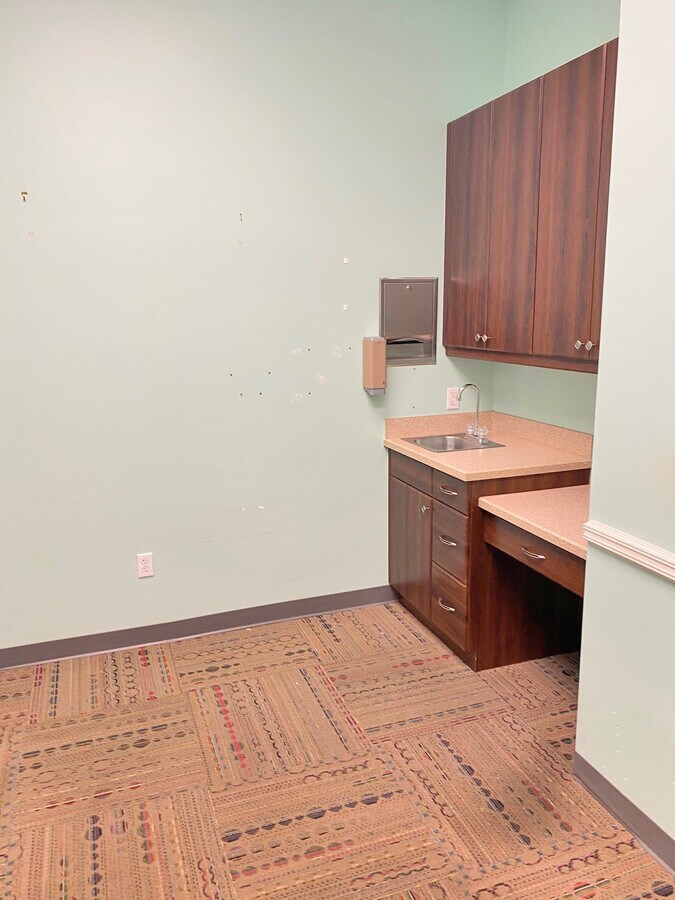 1217 Piper Blvd, Naples, FL 34110 - Unit 101 - - Interior Photo - Image 2 of 10
