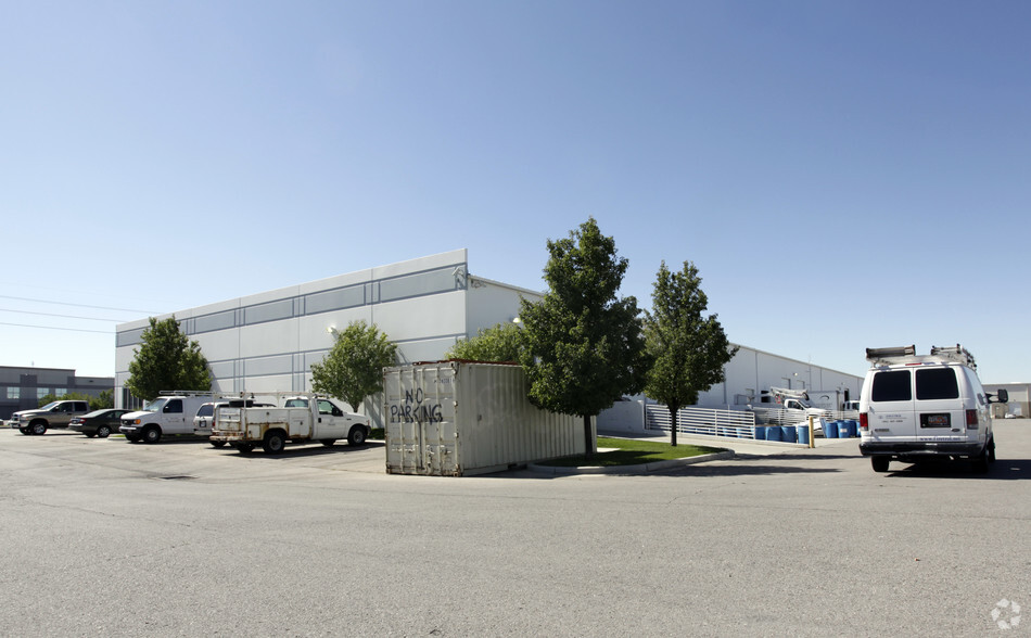 3669-3709 W 800 S, Salt Lake City, UT for lease - Building Photo - Image 2 of 2