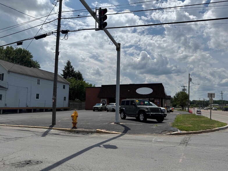 223 Pulaski St, Syracuse, NY for sale - Building Photo - Image 3 of 24