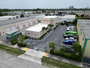 117 Miller Way, West Palm Beach, FL for lease Building Photo- Image 2 of 8