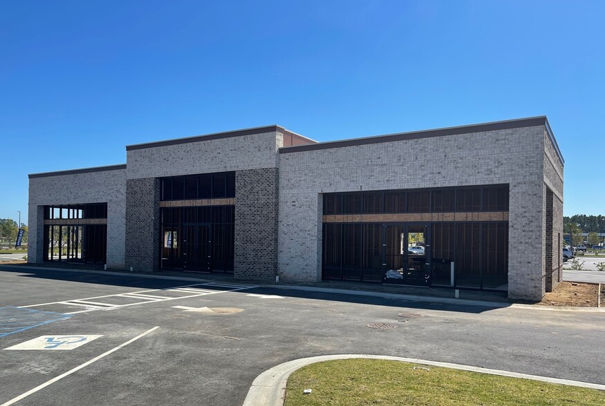 Mosaic Circle and Blue Moon Crossing, Pooler, GA for sale - Primary Photo - Image 1 of 1