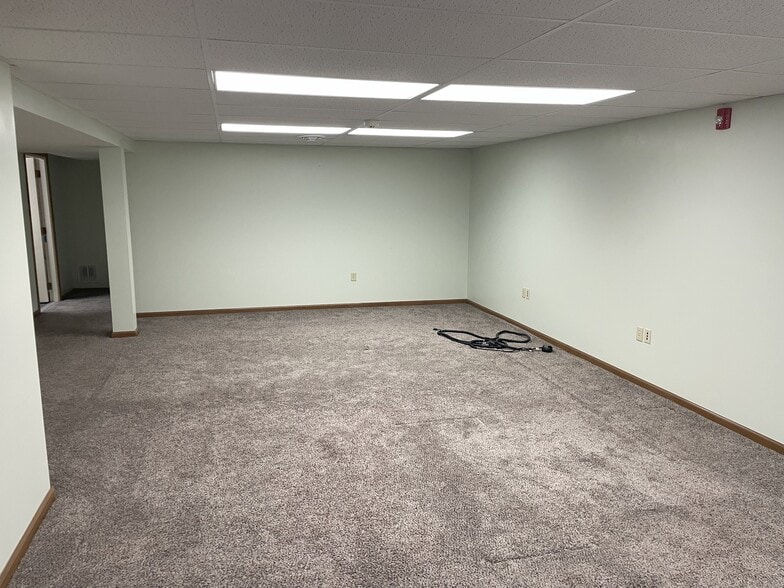 62-82 N Breiel Blvd, Middletown, OH for sale - Building Photo - Image 3 of 7