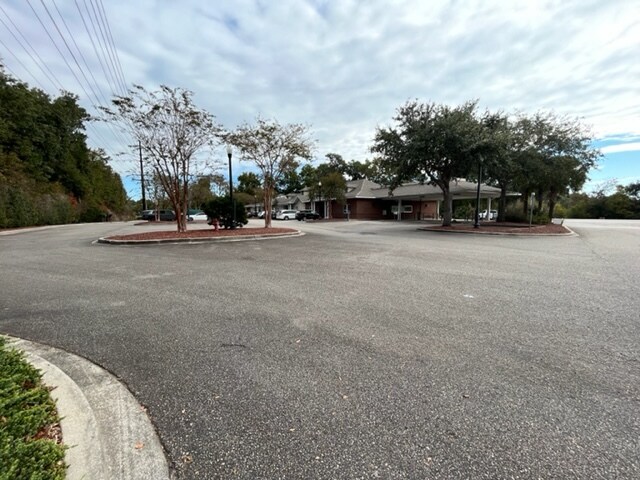 38 Blackgum Rd, Pawleys Island, SC for lease Building Photo- Image 1 of 24