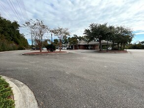 38 Blackgum Rd, Pawleys Island, SC for lease Building Photo- Image 1 of 24