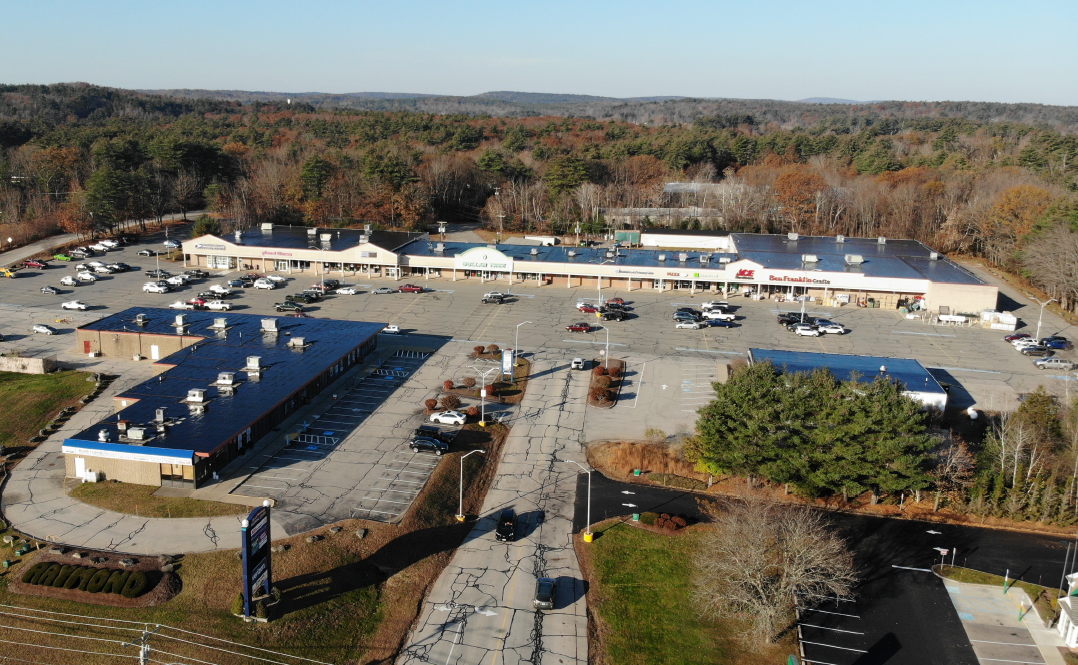 15 Freetown Rd, Raymond, NH for lease Building Photo- Image 1 of 5