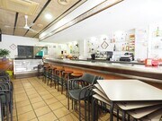 Interior local