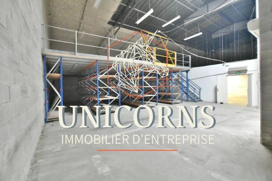 Industrial in Toulouse for lease - Interior Photo - Image 2 of 3