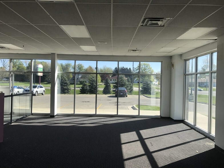 3500 Remembrance Rd NW, Walker, MI for sale - Building Photo - Image 1 of 1