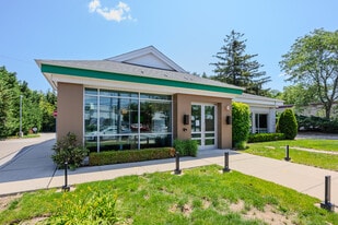 563 Larkfield Rd, East Northport NY - Drive Through Restaurant