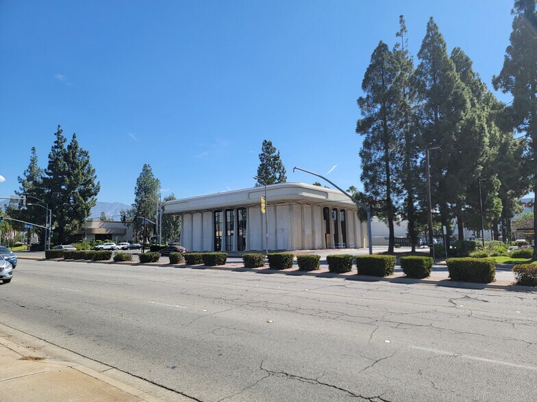 9133 Central Ave, Montclair, CA for lease - Building Photo - Image 3 of 9