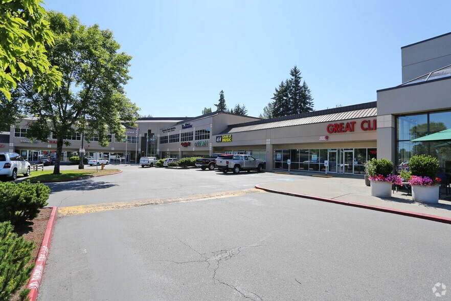 22833 Bothell-Everett Hwy, Bothell, WA for lease - Building Photo - Image 2 of 4