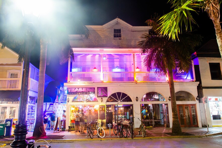 218 Duval St, Key West, FL for lease - Front of Building - Image 1 of 33