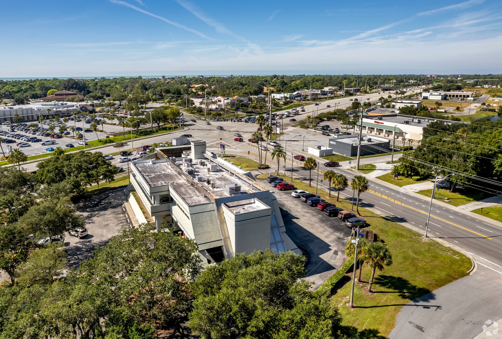 1000 N Tamiami Trl, Nokomis, FL 34275 Suntrust Bank Building