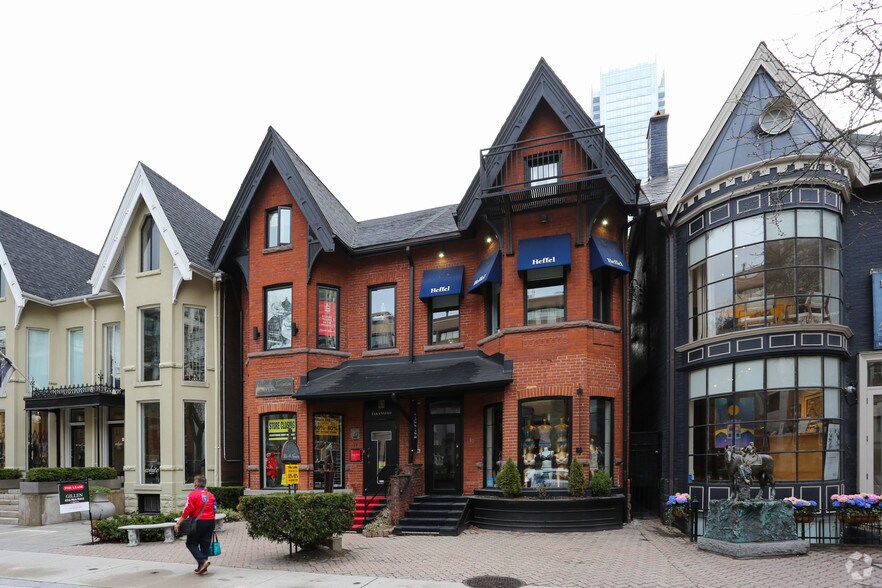 15 Hazelton Ave, Toronto, ON M5R 1H5