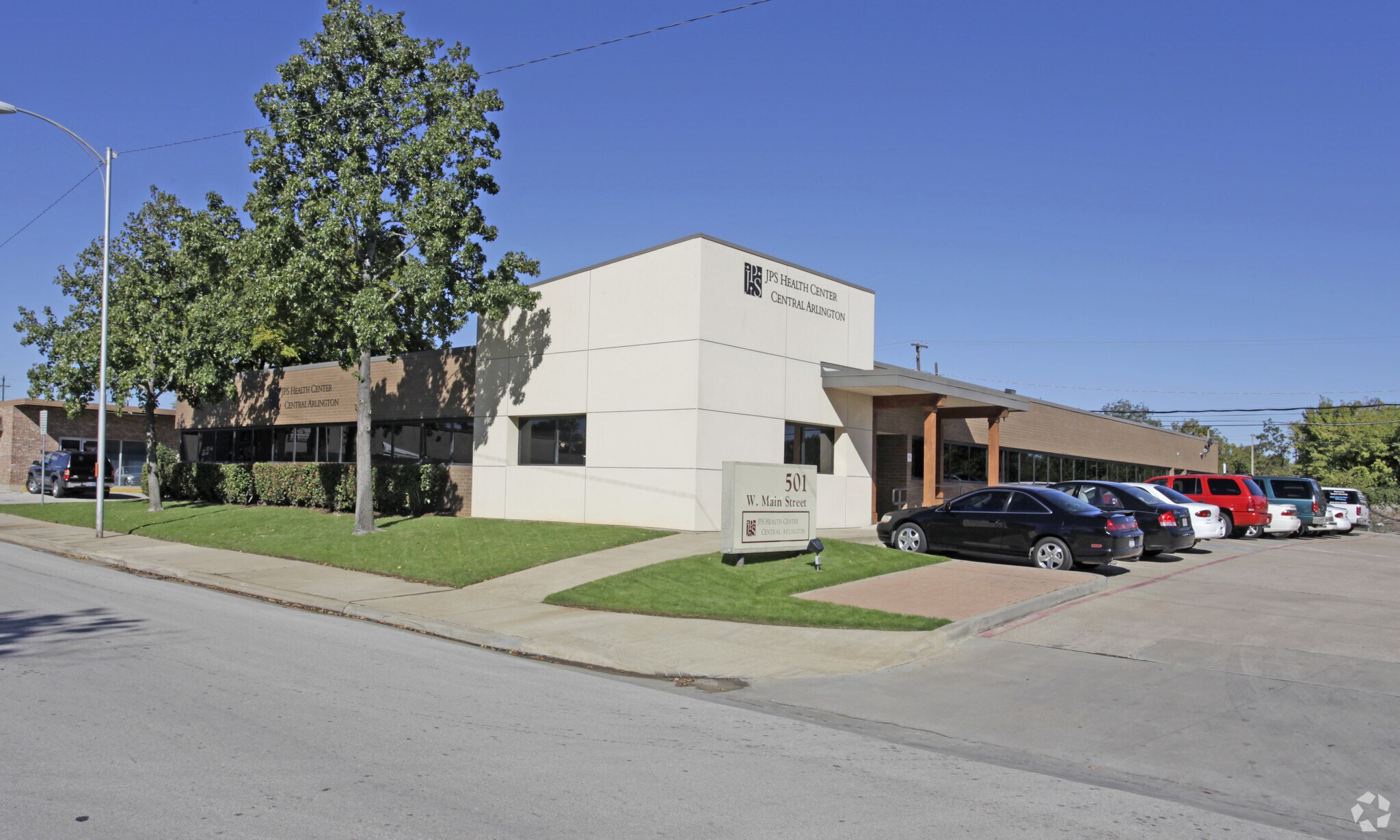 501 W Main St, Arlington, TX for sale Primary Photo- Image 1 of 1