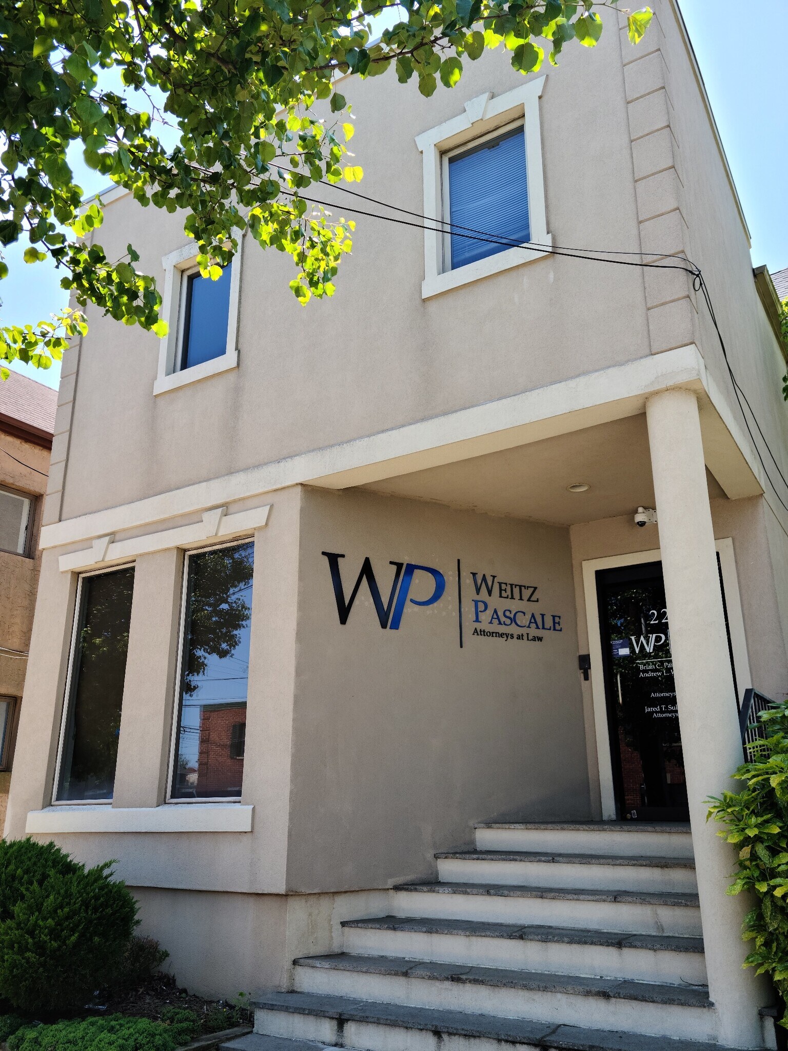 221 Mineola Blvd, Mineola, NY for sale Building Photo- Image 1 of 1