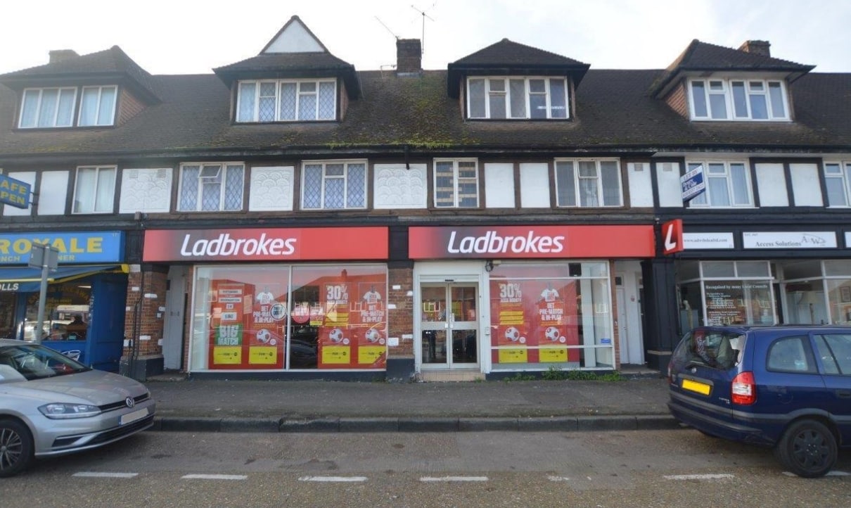 19-21 Tudor Dr, Morden for sale Primary Photo- Image 1 of 1