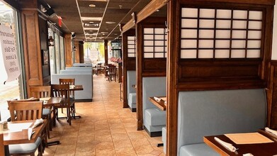 1 W Main St, Bay Shore, NY for lease Interior Photo- Image 2 of 14