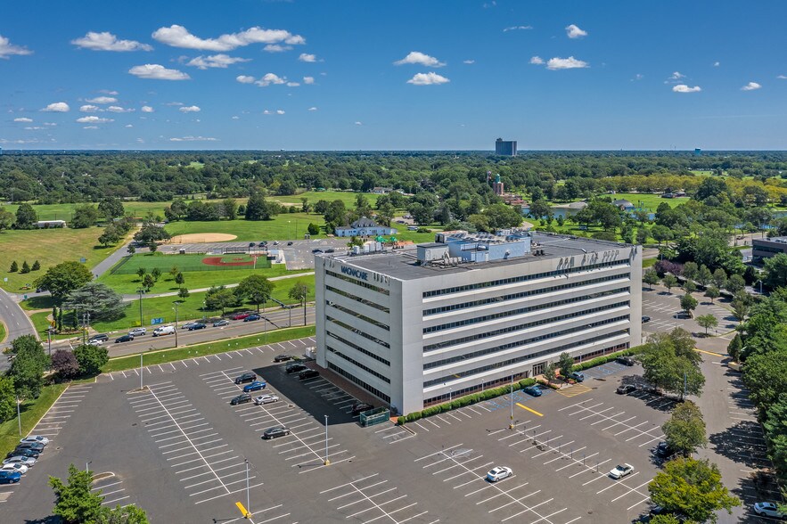 1600 Stewart Ave Westbury Ny 11590 Office For Lease Loopnet Com