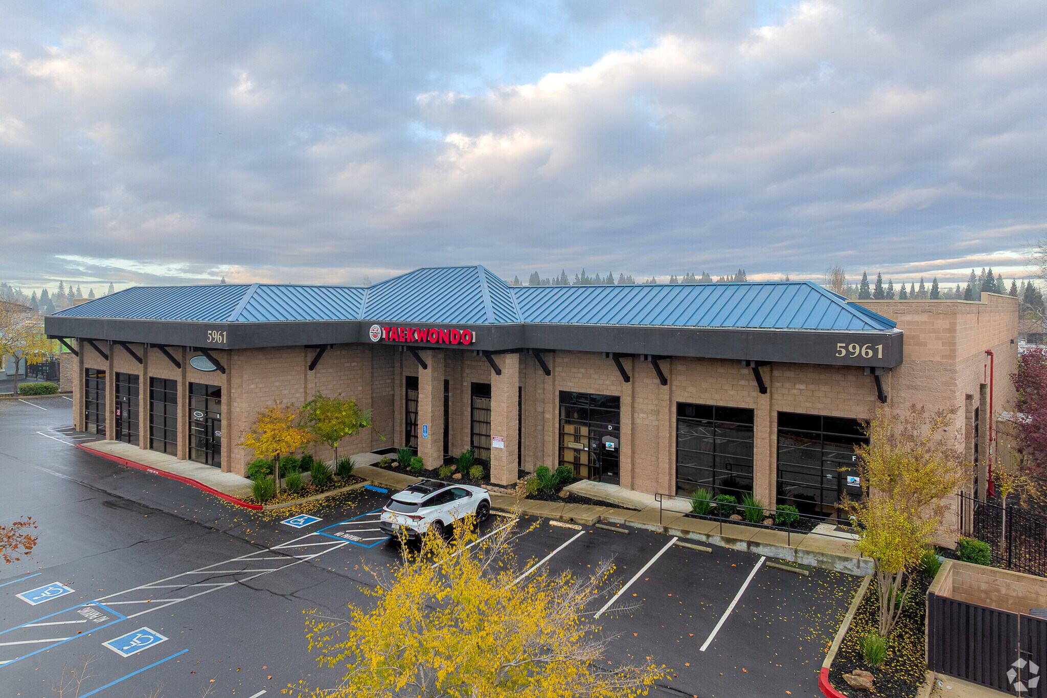 5961 W Oaks Blvd, Rocklin, CA for sale Primary Photo- Image 1 of 1