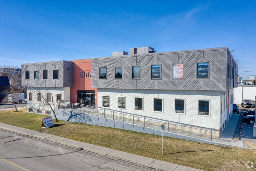 506 71st Ave SW, Calgary, AB for sale - Building Photo - Image 1 of 1