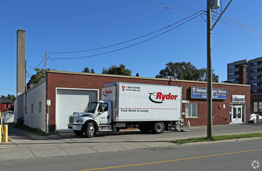 455 Cumberland Ave, Hamilton, ON for sale - Building Photo - Image 3 of 3