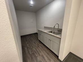12362 Beach Blvd, Stanton, CA for lease Interior Photo- Image 2 of 5