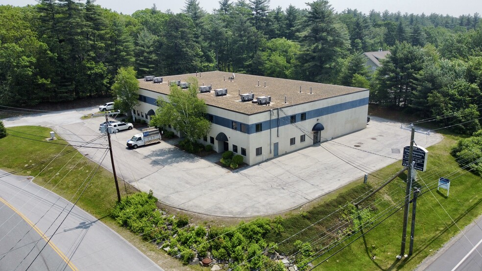 35 Londonderry Tpke, Hooksett, NH for lease - Building Photo - Image 2 of 10