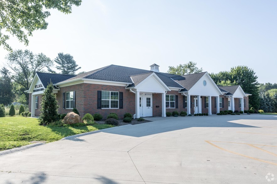 36591 Center Ridge Rd, North Ridgeville, OH for sale - Primary Photo - Image 1 of 1