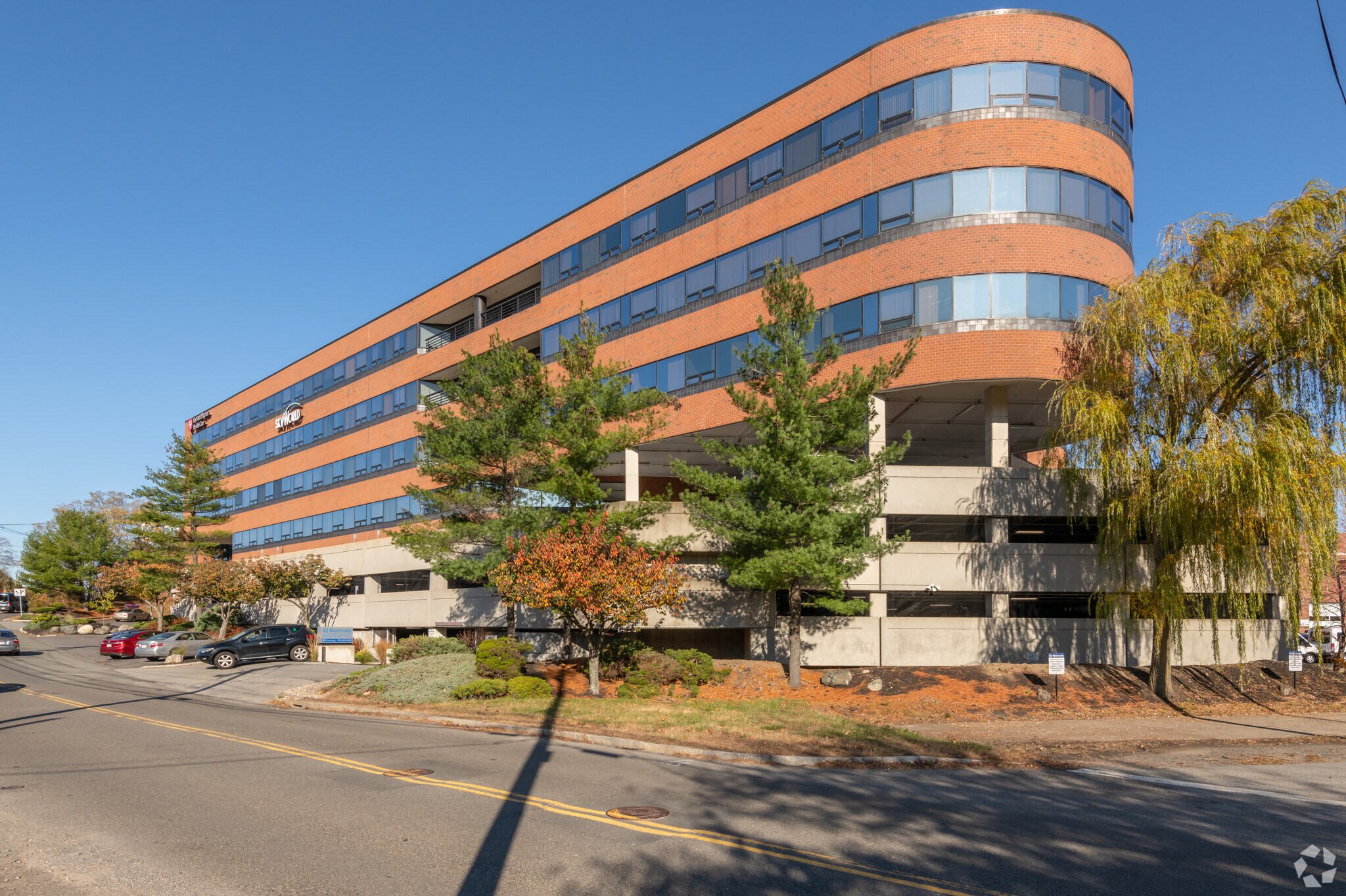 92 Montvale Ave, Stoneham, MA 02180 Office/Medical for Lease