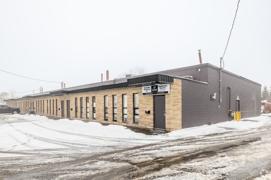 13-27 Capital Dr, Ottawa, ON for lease - Primary Photo - Image 1 of 3