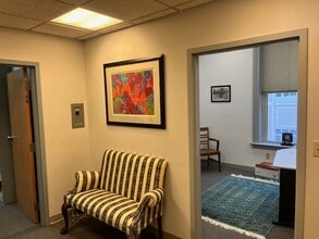 47 Elm St, New Haven, CT for lease Interior Photo- Image 1 of 3