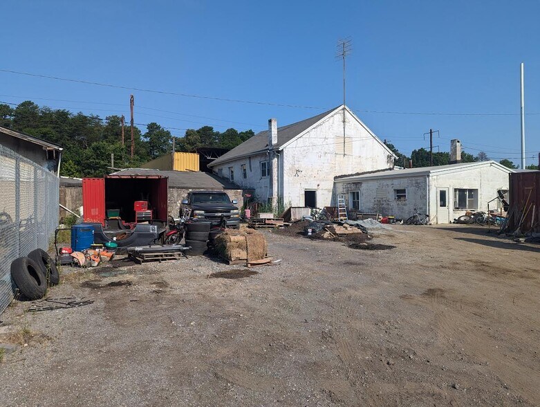 8316 Lokus Rd, Odenton, MD for sale - Building Photo - Image 1 of 1