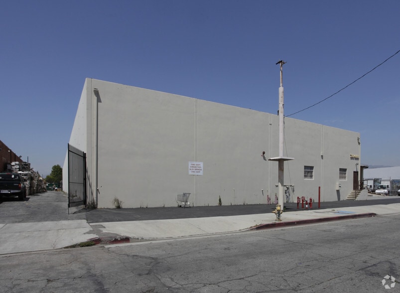 11481 Hart St, North Hollywood, CA for lease - Building Photo - Image 3 of 3